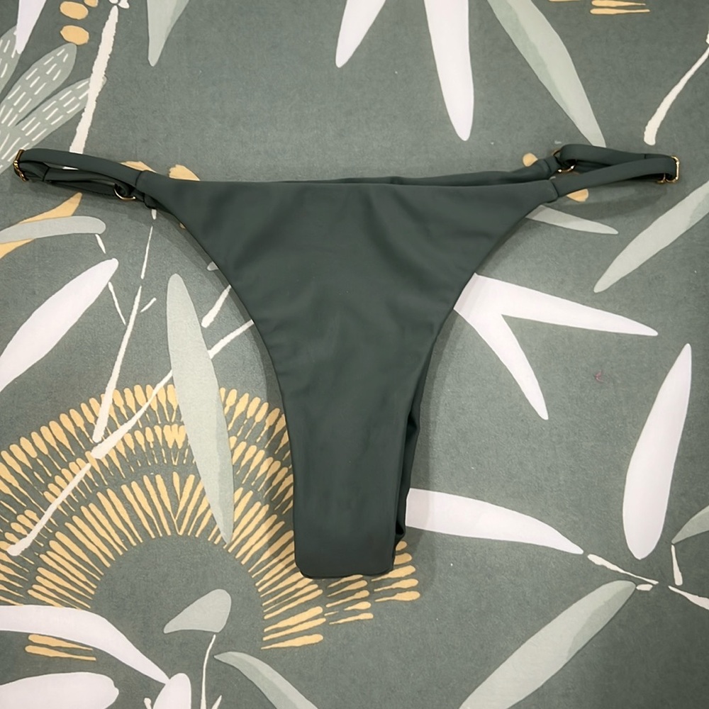 Issa De Mar Green Adjustable Thong